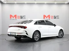 2022 Kia K5 Signature — фото 3