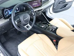 2022 Kia K5 Signature — фото 20