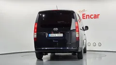 2024 Hyundai Staria Cargo 5-Seater — фото 4