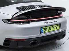 2022 Porsche 911 Carrera GTS Cabriolet — фото 16