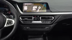 2023 BMW 1-Series 120i M Sports — фото 17