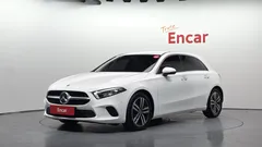 2022 Mercedes-Benz A-Class A220 Hatchback — фото 1