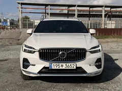 2024 Volvo XC60 B6 Ultimate Bright — фото 11