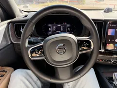 2024 Volvo XC60 B6 Ultimate Bright — фото 18