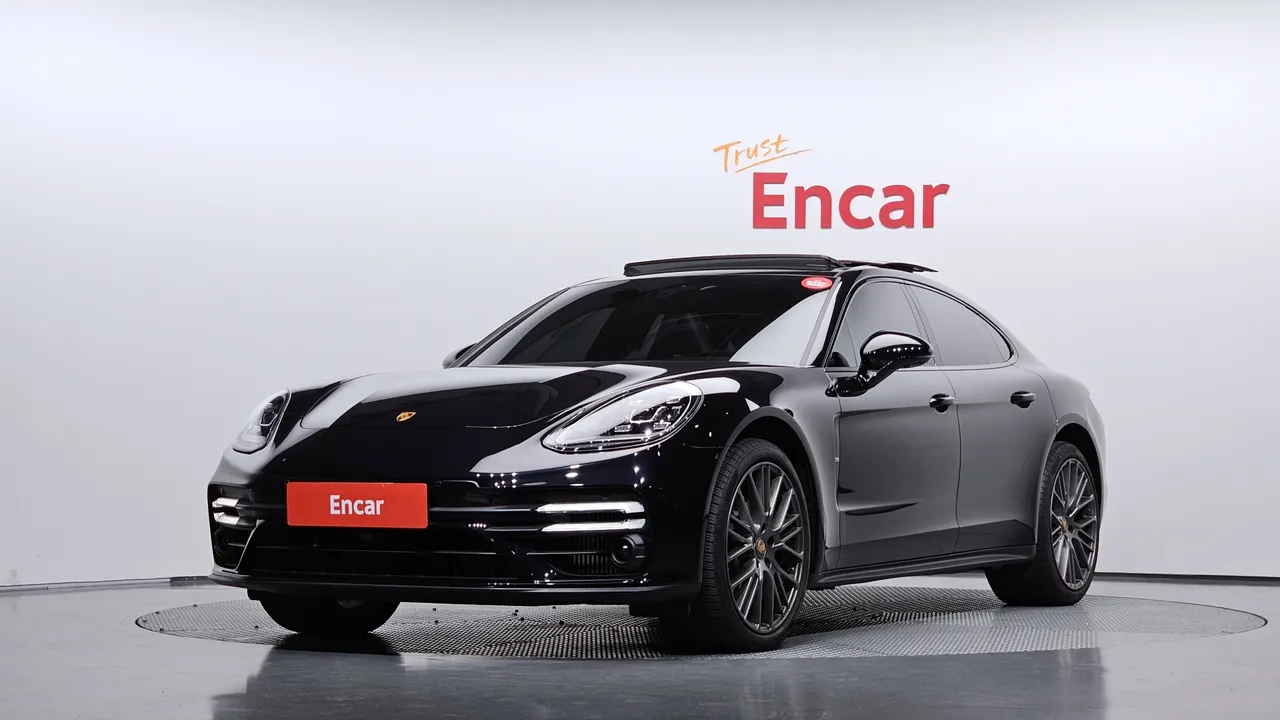 2023 Porsche Panamera 2.9 AWD Platinum Edition
