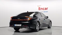 2022 Hyundai Sonata 2.0 — фото 2
