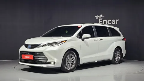 2023 Toyota Sienna 2.5 Hybrid AWD