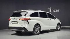 2023 Toyota Sienna 2.5 Hybrid AWD — фото 2