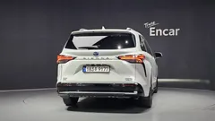 2023 Toyota Sienna 2.5 Hybrid AWD — фото 4
