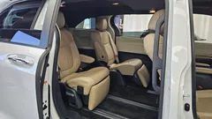 2023 Toyota Sienna 2.5 Hybrid AWD — фото 11