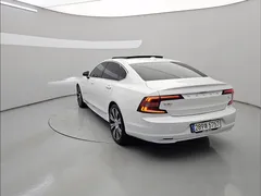 2023 Volvo S90 T8 AWD Ultimate Bright — фото 2