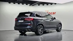 2022 BMW X5 xDrive 40i M Sport — фото 2