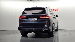 2022 BMW X5 xDrive 40i M Sport — фото 4