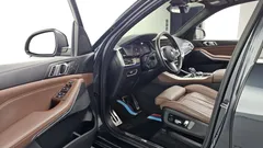 2022 BMW X5 xDrive 40i M Sport — фото 10