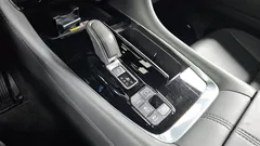 2024 Toyota Alphard 2.5 HEV Executive AWD — фото 9
