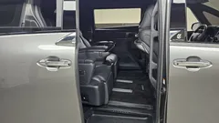 2024 Toyota Alphard 2.5 HEV Executive AWD — фото 11