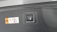 2024 Toyota Alphard 2.5 HEV Executive AWD — фото 19