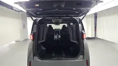 2024 Toyota Alphard 2.5 HEV Executive AWD — фото 20