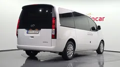 2023 Hyundai Staria Cargo 3-Seater — фото 2