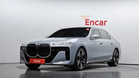 2023 BMW 7-Series 740i sDrive M Sport Individual