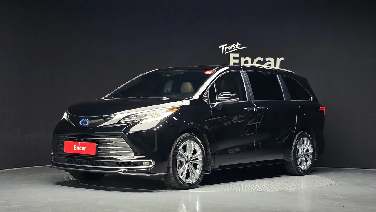 2022 Toyota Sienna 2.5 Hybrid 2WD