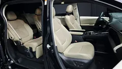 2022 Toyota Sienna 2.5 Hybrid 2WD — фото 11