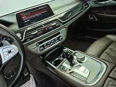2022 BMW 7-Series 740Li xDrive M Sport Package — фото 10