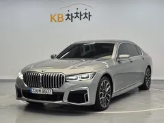 2022 BMW 7-Series 740Li xDrive M Sport Package — фото 12