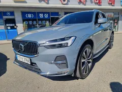 2022 Volvo XC60 B6 Inscirtion — фото 1