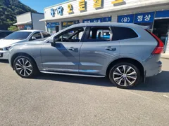 2022 Volvo XC60 B6 Inscirtion — фото 8