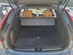 2022 Volvo XC60 B6 Inscirtion — фото 15