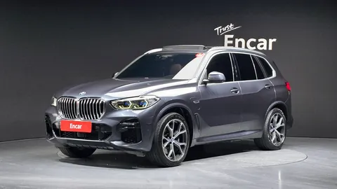 2022 BMW X5 xDrive 45e M Sport