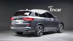 2022 BMW X5 xDrive 45e M Sport — фото 2