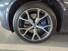 2022 BMW X5 xDrive 45e M Sport — фото 5