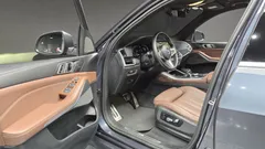 2022 BMW X5 xDrive 45e M Sport — фото 10