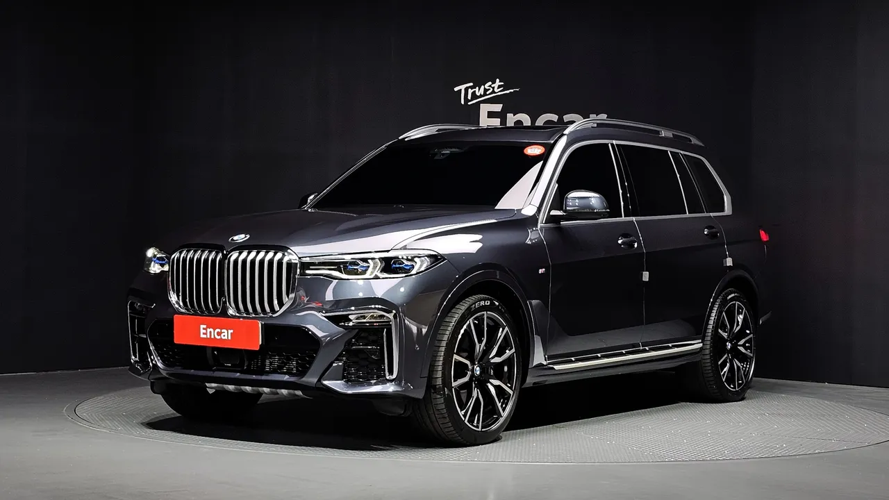 2022 BMW X7 xDrive 40i M Sport 6STR