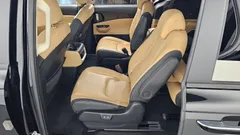 2023 Kia Carnival Diesel 9-Seater Prestige — фото 11