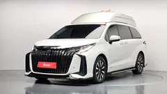 2021 Toyota Sienna 2.5 Hybrid 2WD — фото 13