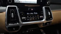 2023 Kia Sorento HEV 1.6 2WD — фото 17