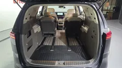 2023 Kia Carnival Diesel 9-Seater Prestige — фото 20