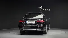 2022 Mercedes-Benz E-Class E350 4MATIC AMG Line — фото 4