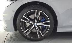 2023 BMW 3-Series 320i M Sport — фото 5