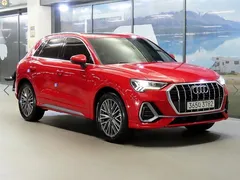 2022 Audi Q3 35 TDI Quattro Premium — фото 1
