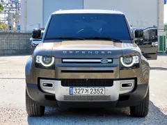 2023 Land Rover Defender 110 D300 HSE — фото 2