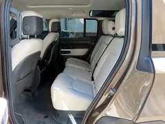 2023 Land Rover Defender 110 D300 HSE — фото 15