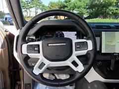 2023 Land Rover Defender 110 D300 HSE — фото 16
