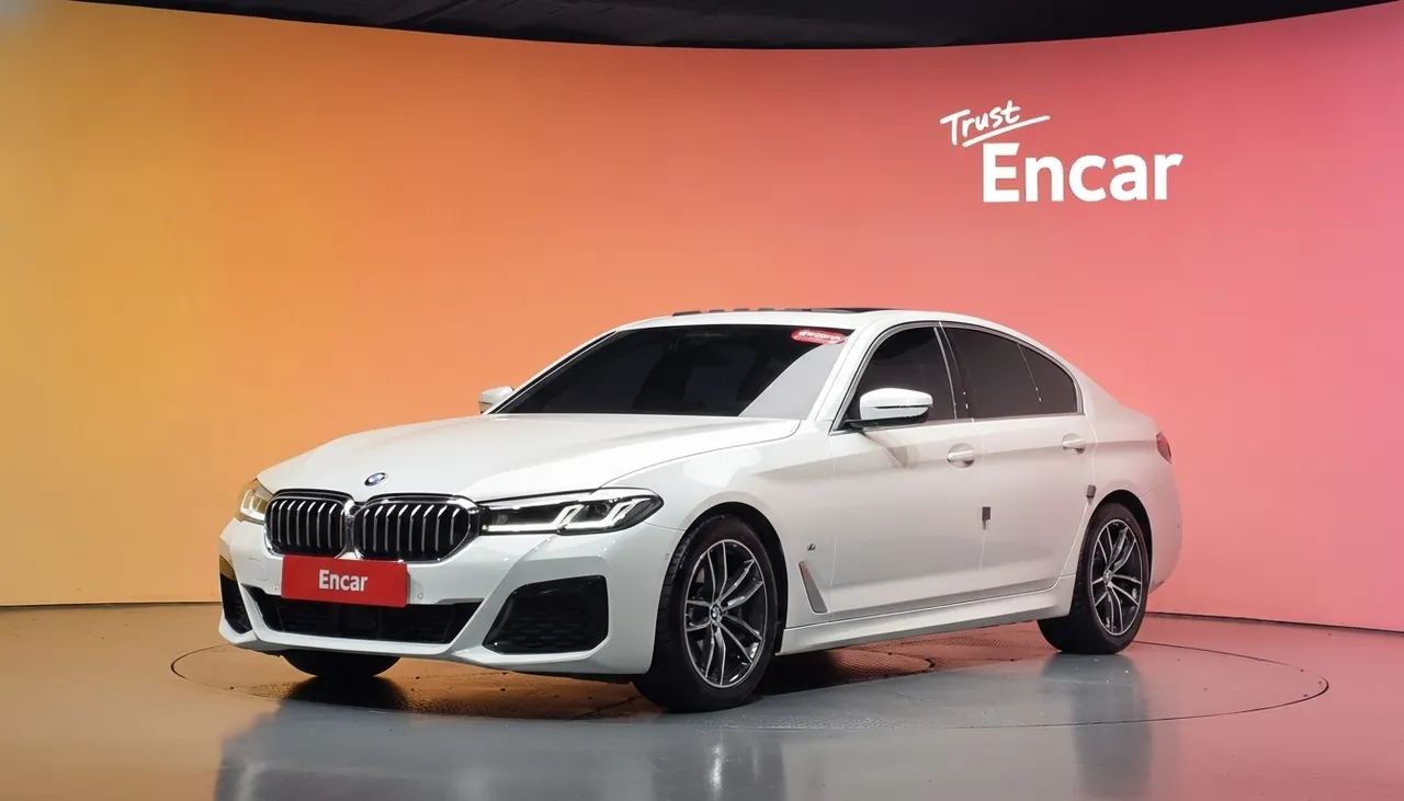 2023 BMW 5-Series 520i M Sport