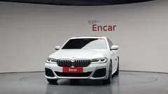 2023 BMW 5-Series 520i M Sport — фото 3