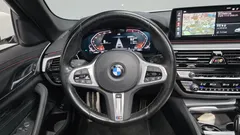 2023 BMW 5-Series 520i M Sport — фото 14