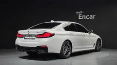 2023 BMW 5-Series 520i M Sport — фото 2